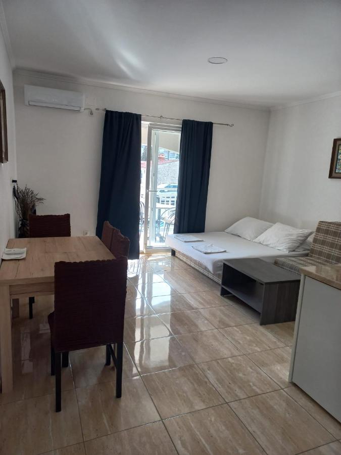 Apartmani Jopi Неум Экстерьер фото